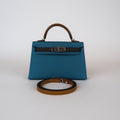 Hermès Tricolor Bleu Jean/Ecorce/Sesame Epsom Mini Kelly (PHW | 2024)