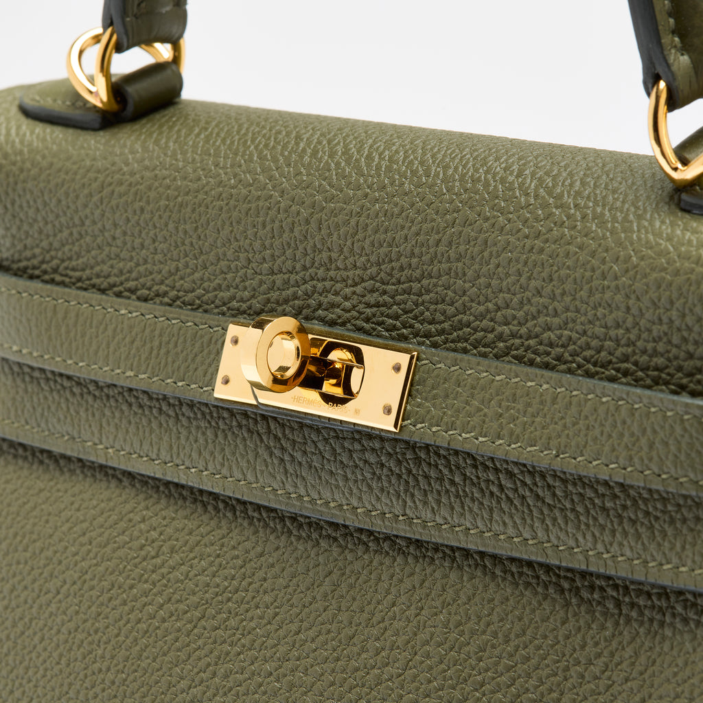 Hermès Vert Véronèse Togo Kelly 25, gold hardware, 2020 – photo 13 of 17