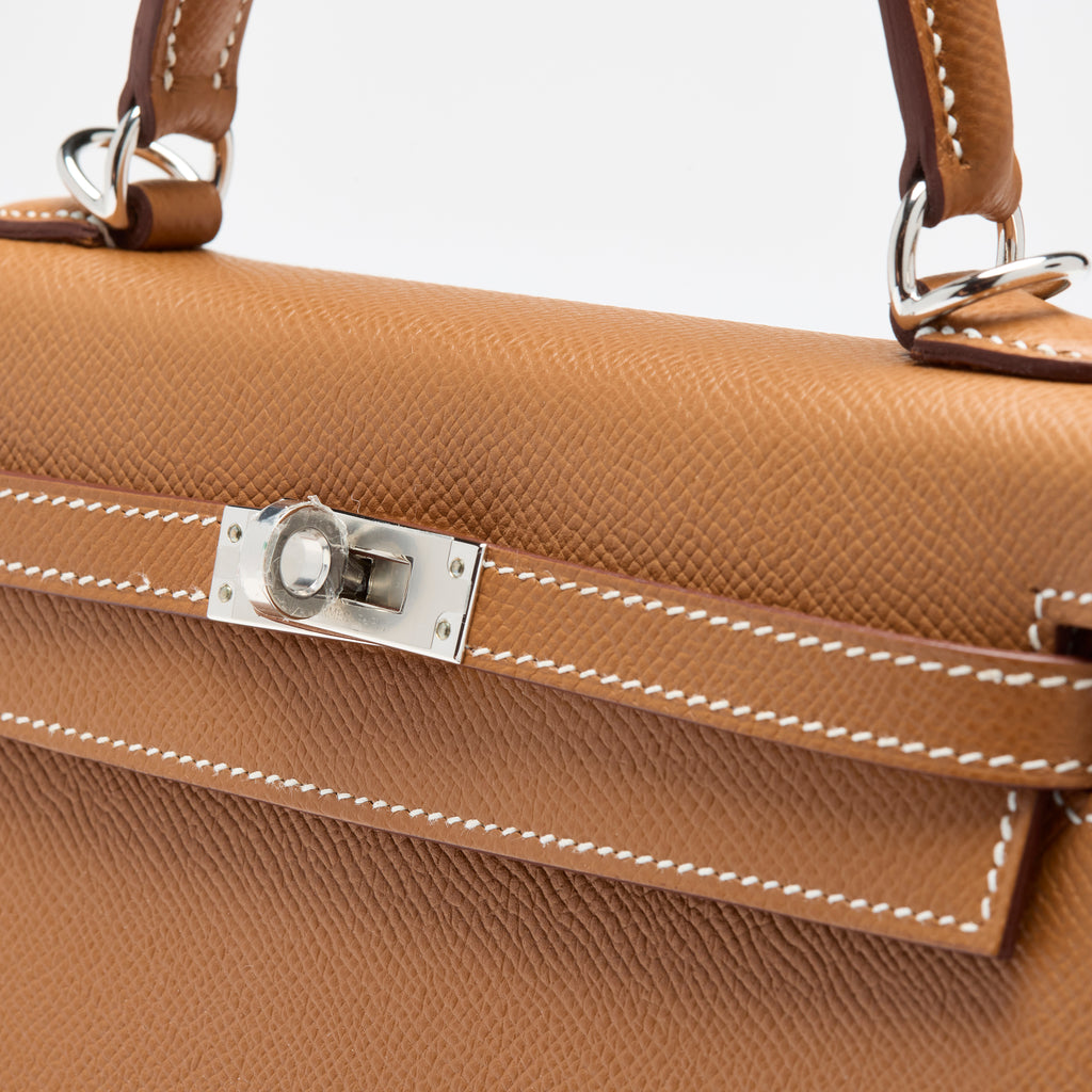 Hermès Gold Epsom Sellier Kelly 25, palladium hardware, 2021 – photo 13 of 17