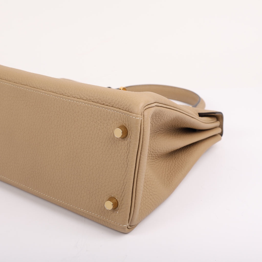 Hermès Trench Clemence Retourne Kelly 28 (GHW | 2021)