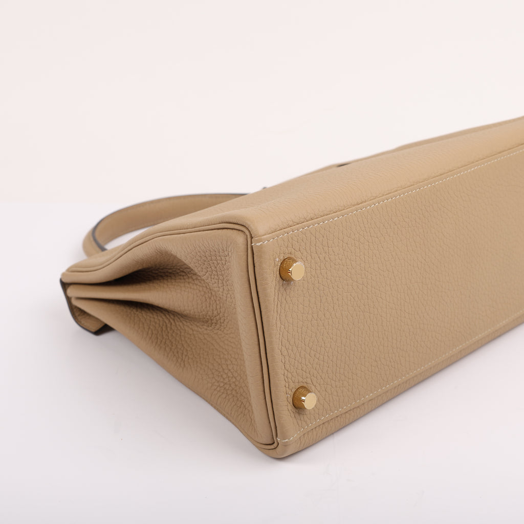 Hermès Trench Clemence Retourne Kelly 28 (GHW | 2021)