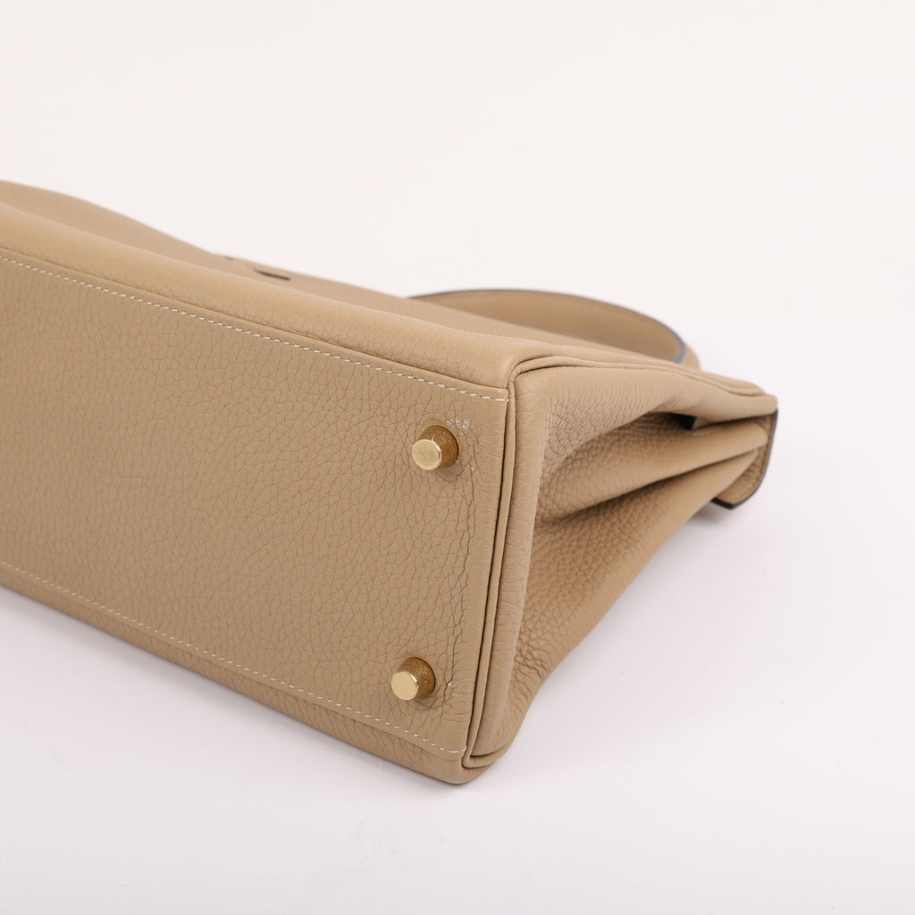 Hermès Trench Clemence Retourne Kelly 28 (GHW | 2021)