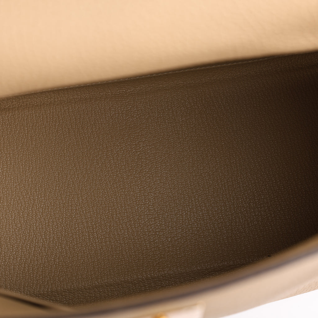 Hermès Trench Clemence Retourne Kelly 28 (GHW | 2021)