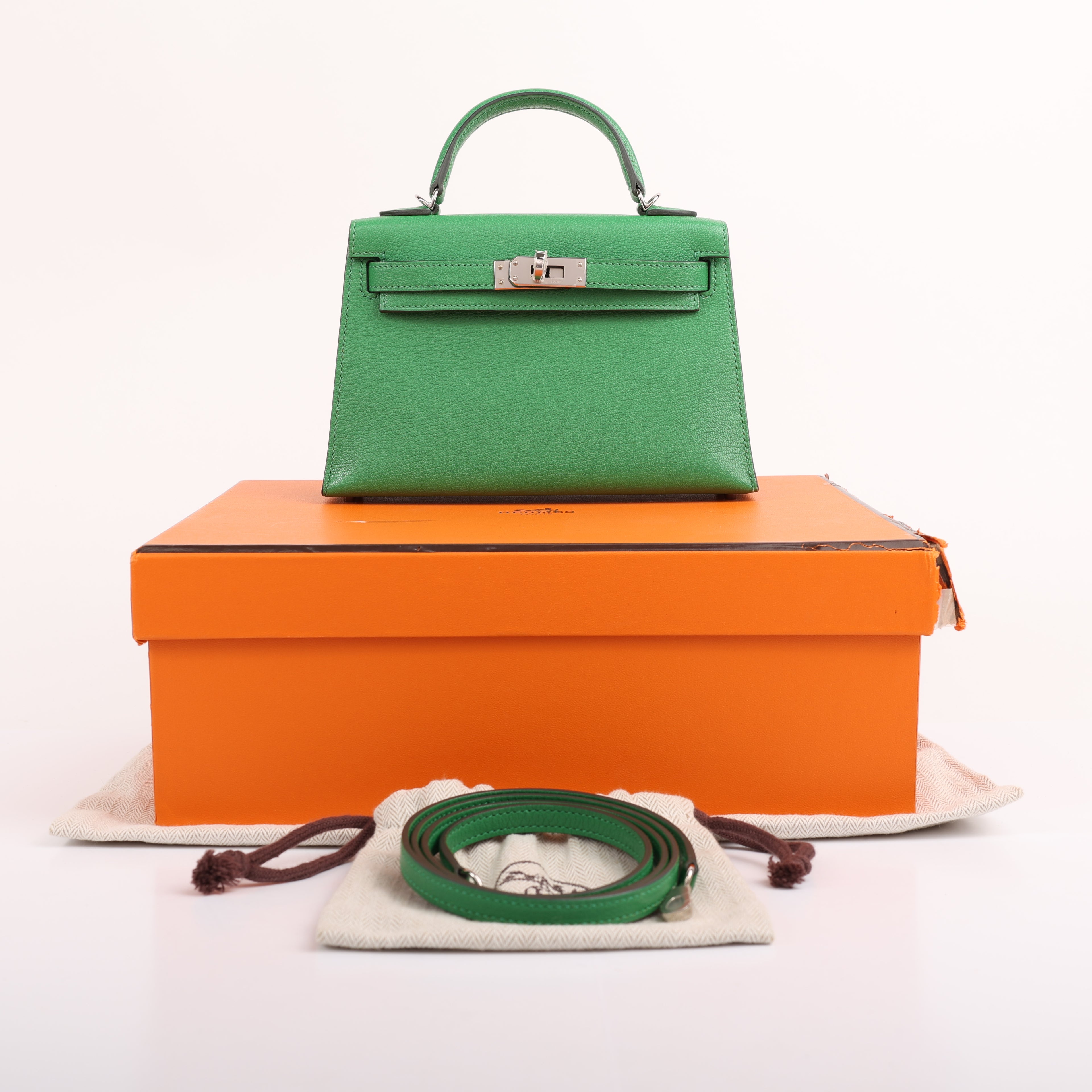 Hermès Vert Bambou Chèvre Mini Kelly II 20 (PHW | 2024)