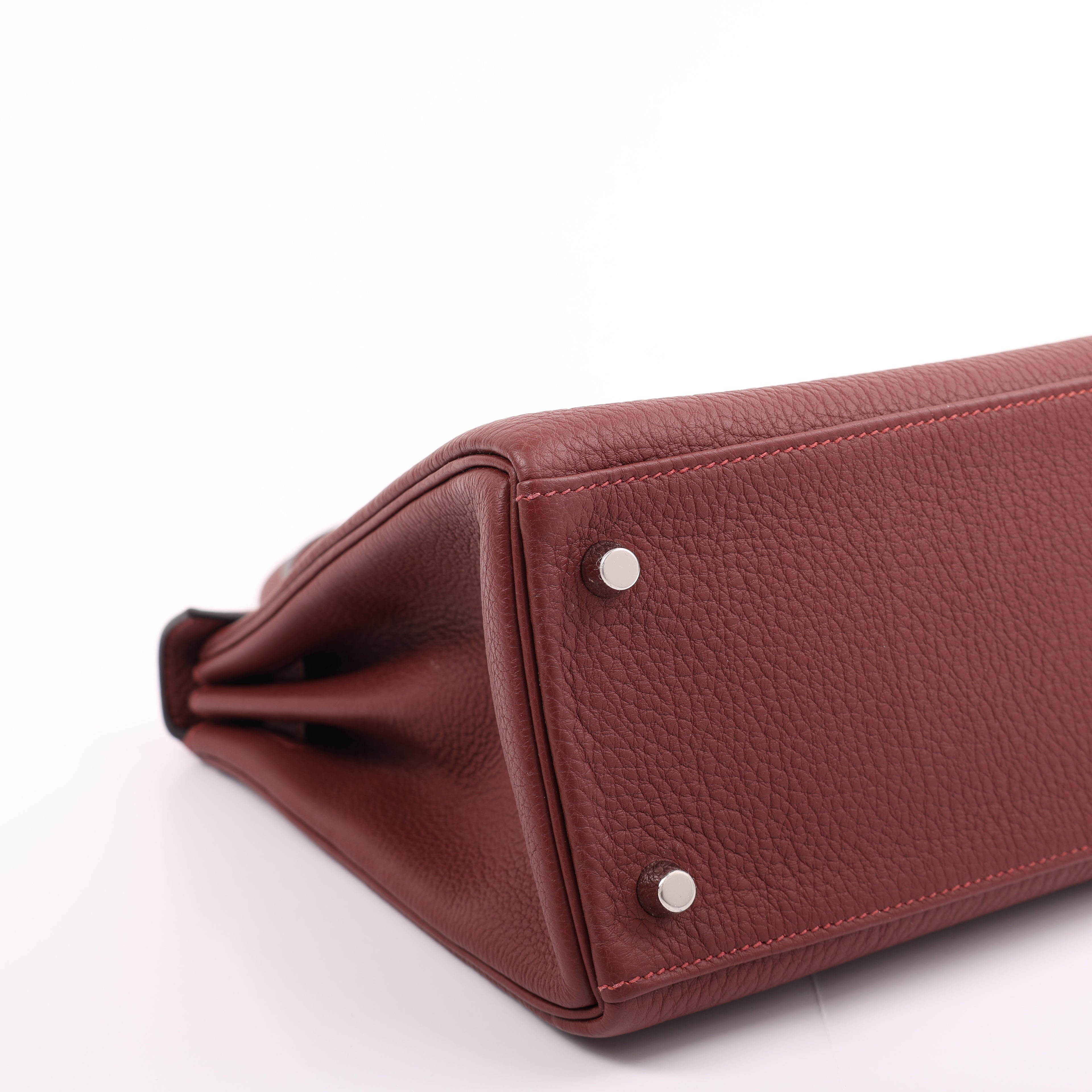 Hermès Rouge H Togo Retourne Kelly 28 (PHW | 2025)