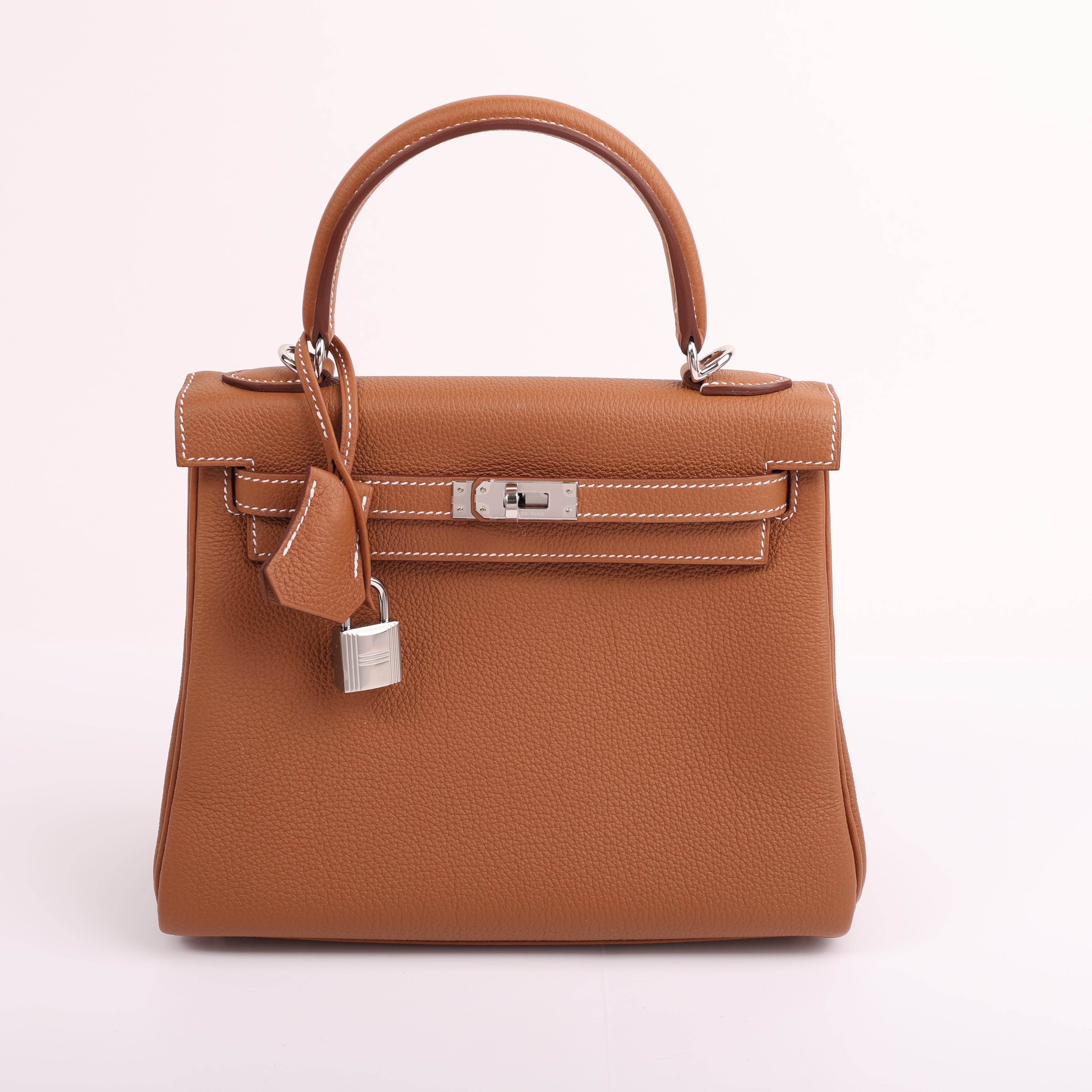 Hermès Gold Togo Retourne Kelly 25 (PHW | 2025)
