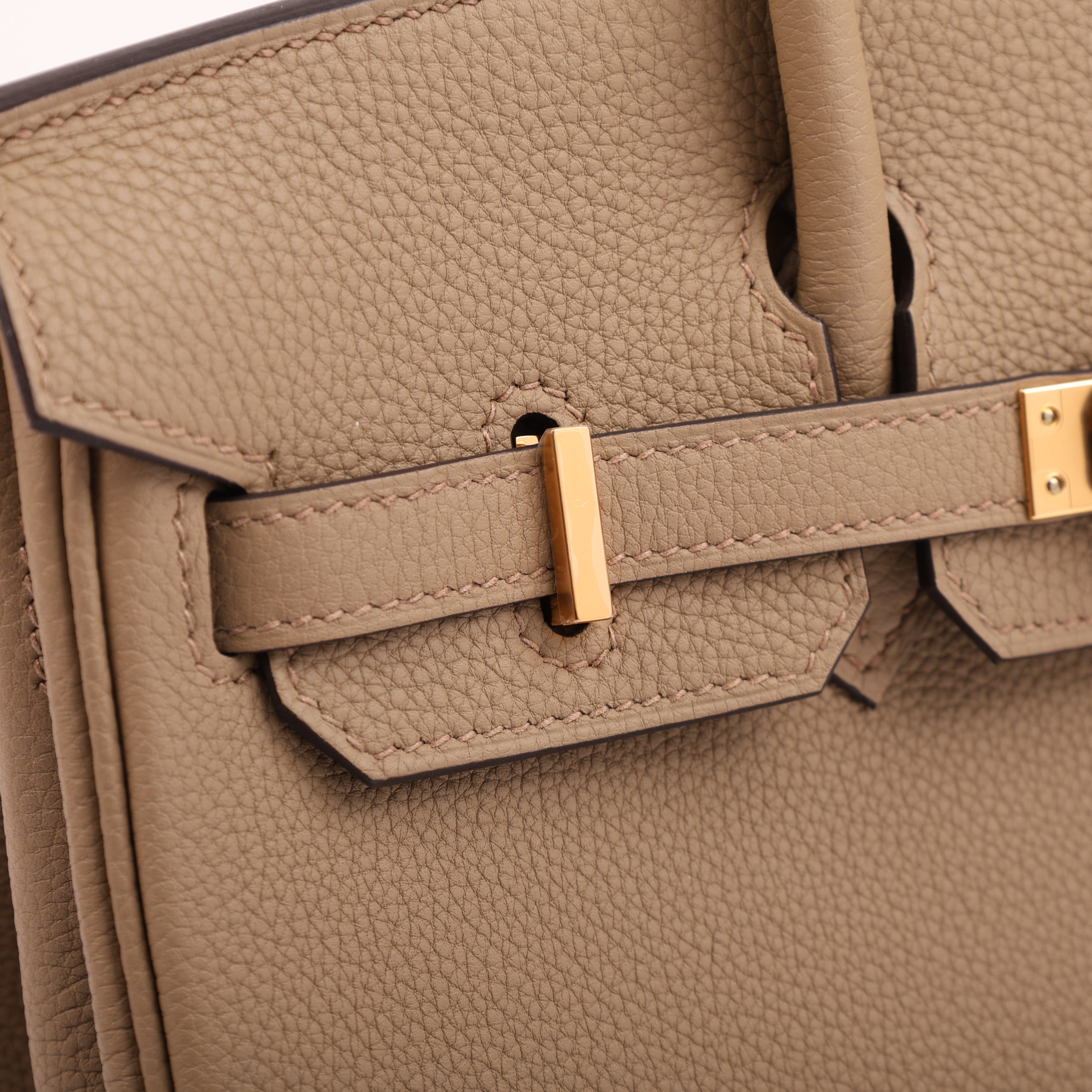 Hermès Beige Marfa Togo Retourne Birkin 25 (GHW | 2024)