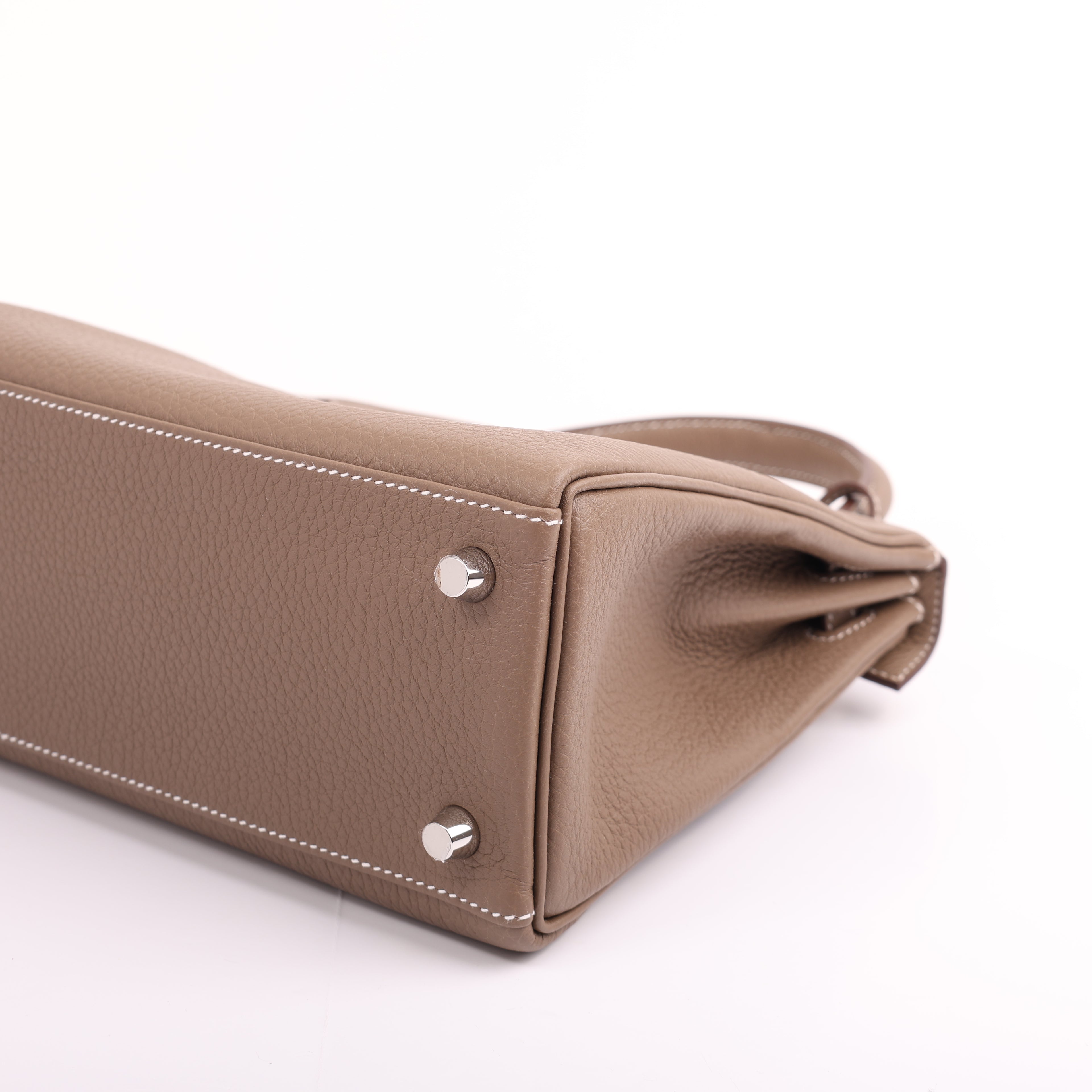 Hermès Etoupe Togo Retourne Kelly 25 (PHW | 2025)