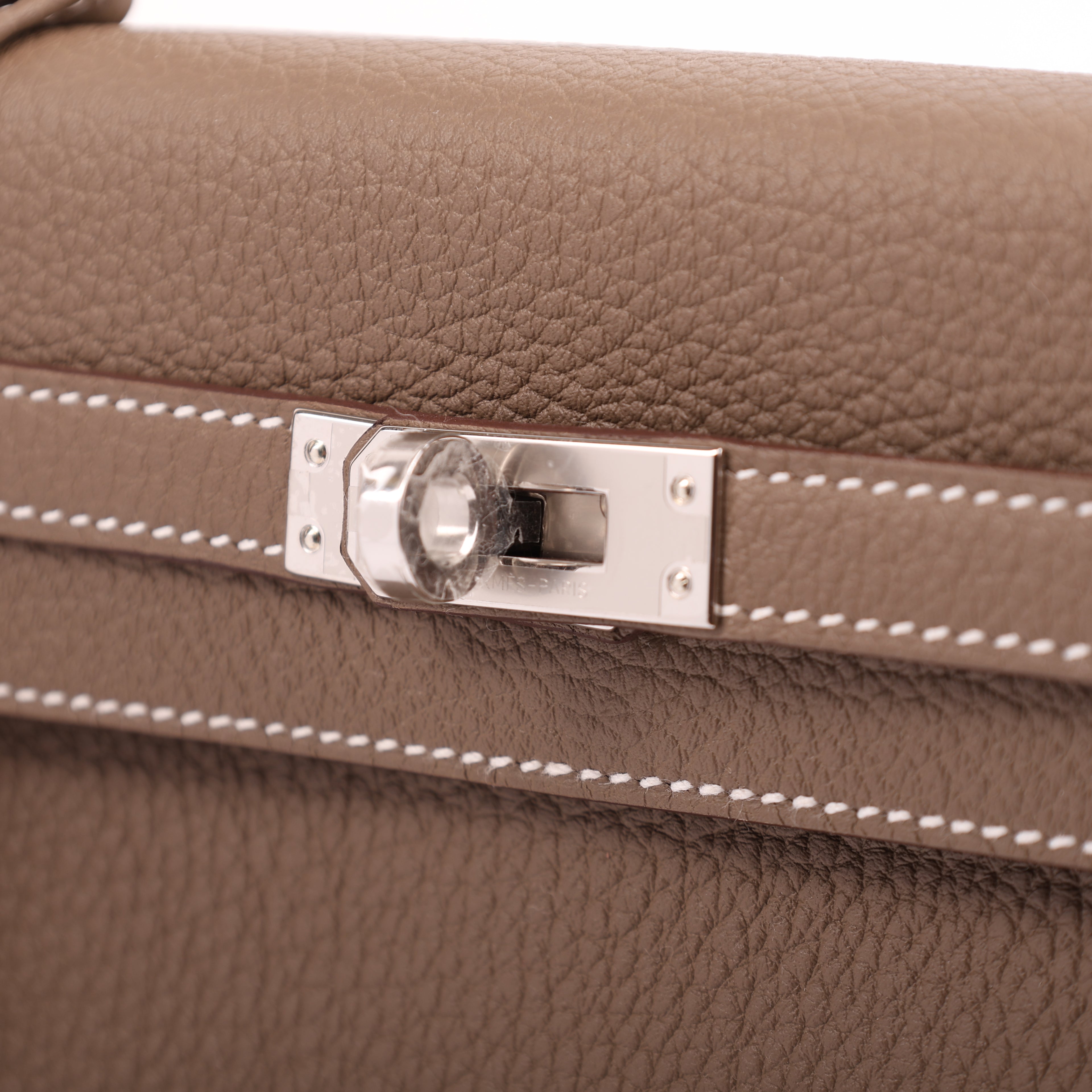 Hermès Etoupe Togo Retourne Kelly 25 (PHW | 2025)