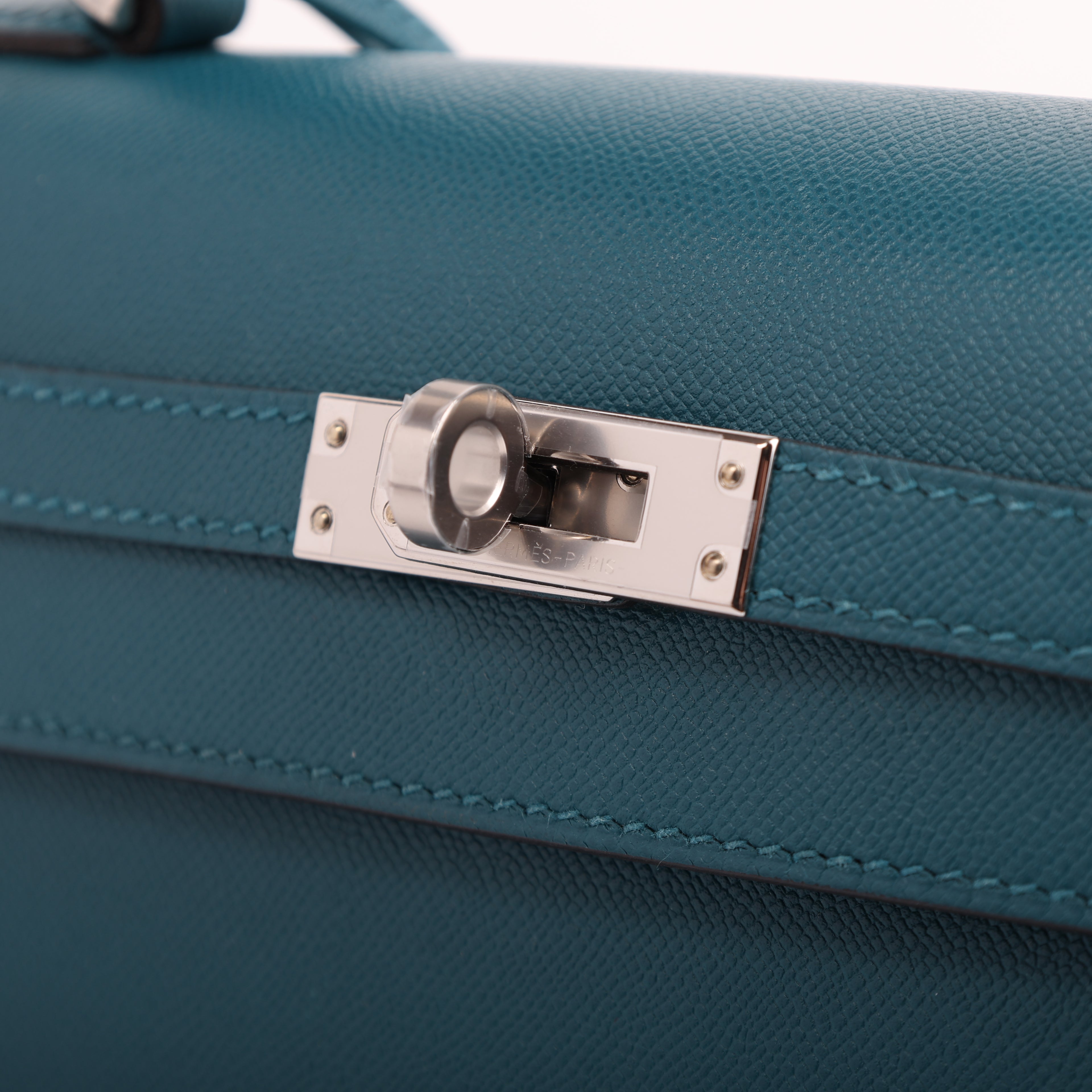 Hermes Vert Bosphore Veau Madame Verso Sellier Kelly 25 (PHW | 2024)