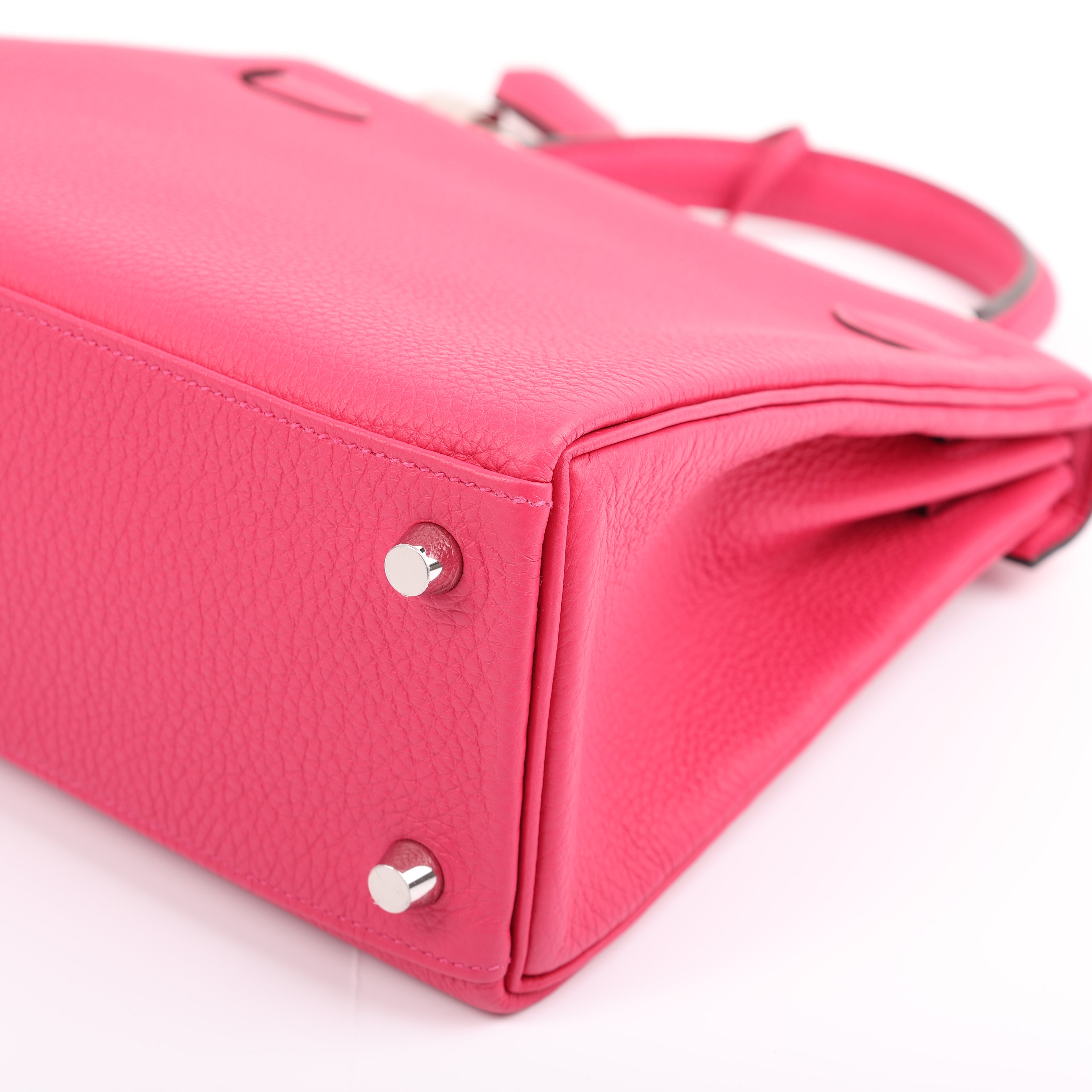 Hermès Rose Mexico Togo Retourne Kelly 25 (PHW | 2025)