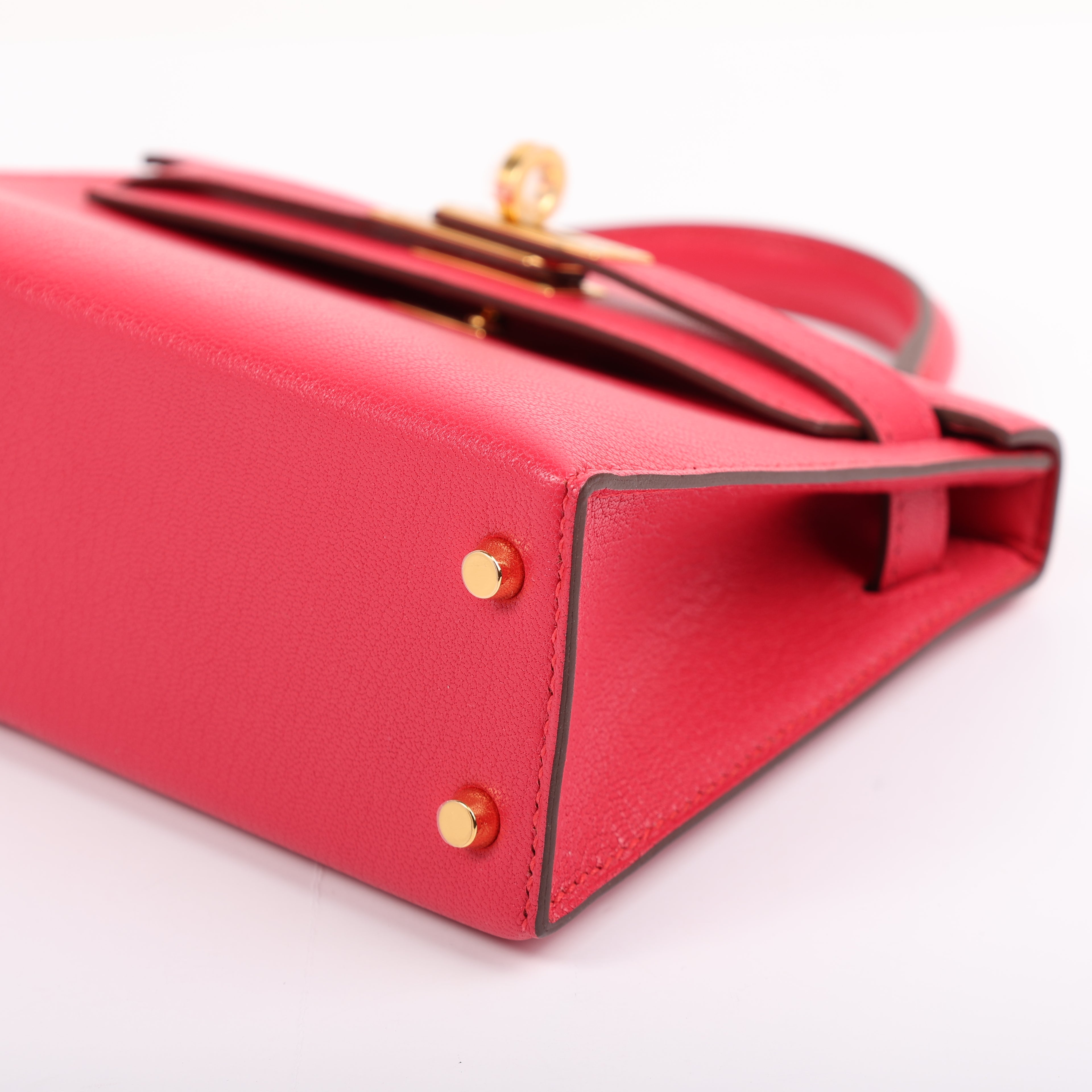 Hermes Rose Extrême Chèvre Chamkila Mini Kelly II 20 (GHW | 2020)